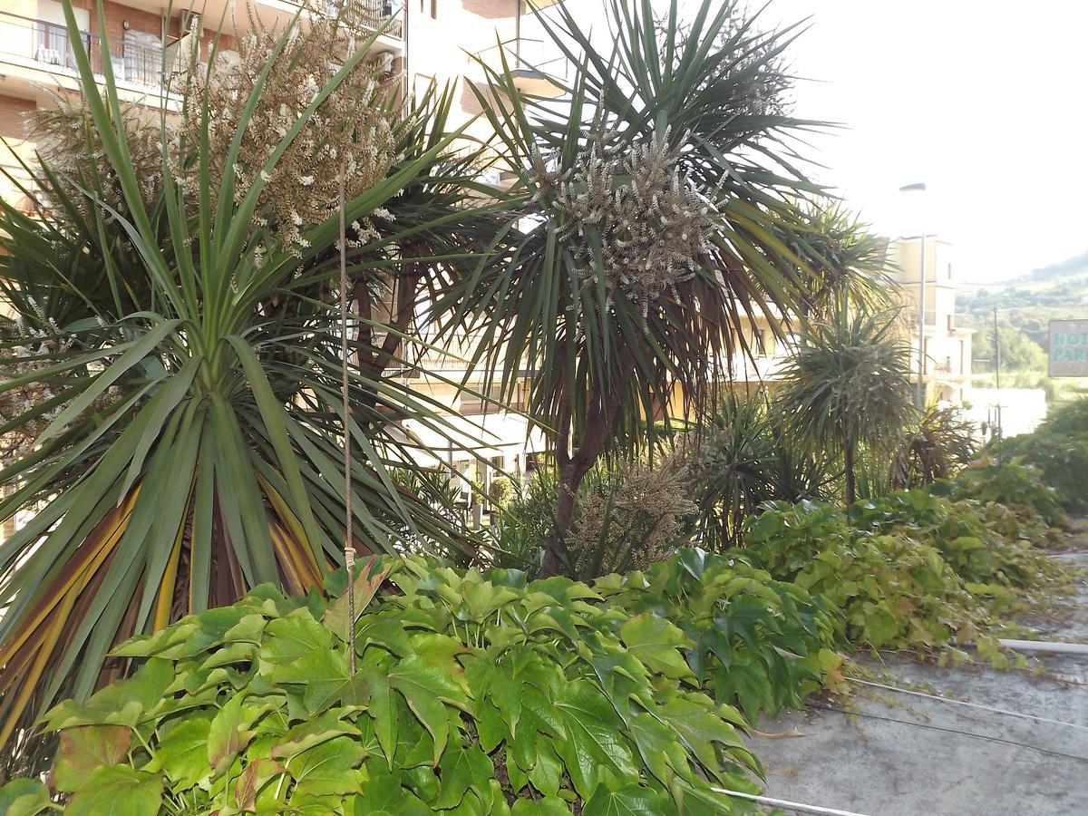 Hotel Parco San Benedetto del Tronto Buitenkant foto