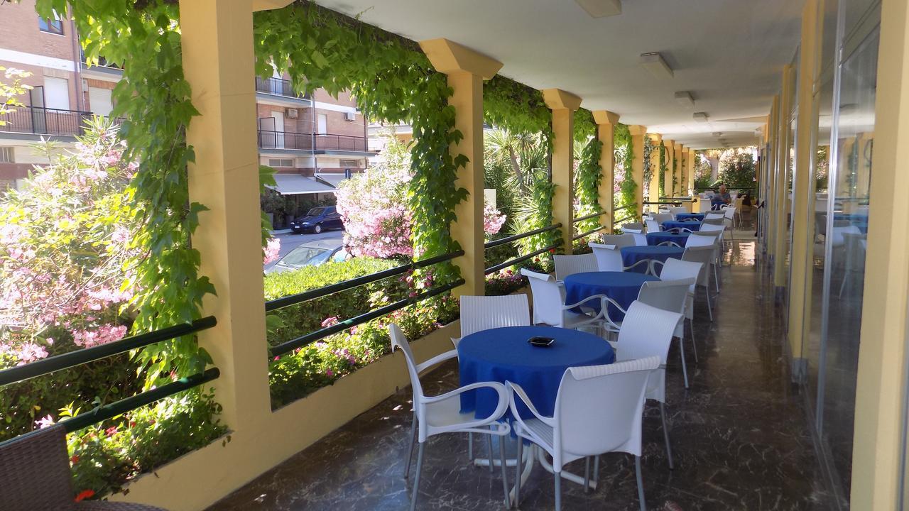 Hotel Parco San Benedetto del Tronto Buitenkant foto