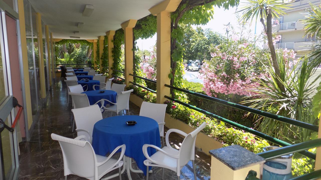 Hotel Parco San Benedetto del Tronto Buitenkant foto