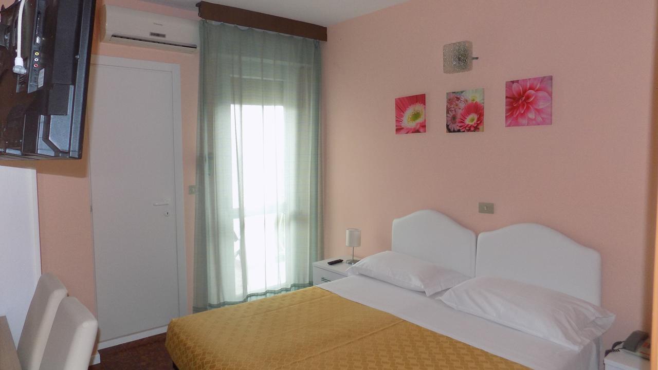 Hotel Parco San Benedetto del Tronto Buitenkant foto